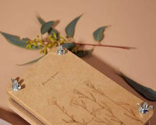 Load image into Gallery viewer, Sow 'n Sow - Flower Press 'Billy Buttons'