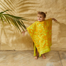 Load image into Gallery viewer, Sage x Clare - Rosalia Kids Poncho - Dune