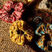 Load image into Gallery viewer, Sage x Clare - Magnolia Cotton Scrunchie Set