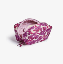 Load image into Gallery viewer, Bonnie & Neil - Leon Lilac Medium Toiletry Bag