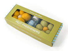 Load image into Gallery viewer, Felt Fresheners - Australian Countryside