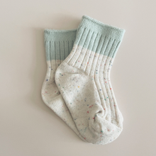 Load image into Gallery viewer, Susukoshi - Socks - Line Block Sea Mist