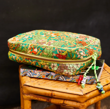 Load image into Gallery viewer, Sage X Clare Francesca Vanity Bag