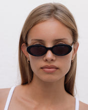 Load image into Gallery viewer, Lu Goldie - Sylvie Black