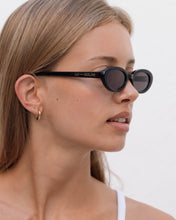 Load image into Gallery viewer, Lu Goldie - Sylvie Black