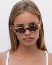 Load image into Gallery viewer, Lu Goldie - Sylvie Choc Tort