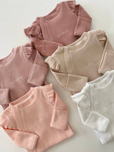 Load image into Gallery viewer, Rai & Co Frill Ribbed Jumpsuit: Blush