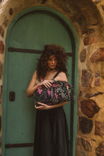 Load image into Gallery viewer, Wandering Folk - Flourish Zip Bag - Clover Large
