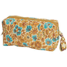 Load image into Gallery viewer, Sage x Clare - Travel Pouch - Turquoise
