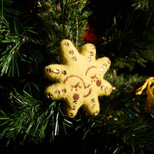 Load image into Gallery viewer, Sage x Clare - Estella Star Decoration
