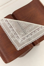 Load image into Gallery viewer, Juni - JNR Lace Bandana Blanc
