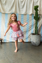 Load image into Gallery viewer, Pearson &amp; Pearson - Tess Short - Sakura
