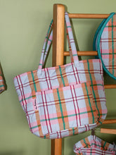 Load image into Gallery viewer, Mosey Me - Confetti Plaid Quilted Bag

