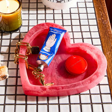 Load image into Gallery viewer, Sage X Clare - Harmony Resin Plate - Primrose
