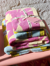 Load image into Gallery viewer, Margarita Bath Towel
