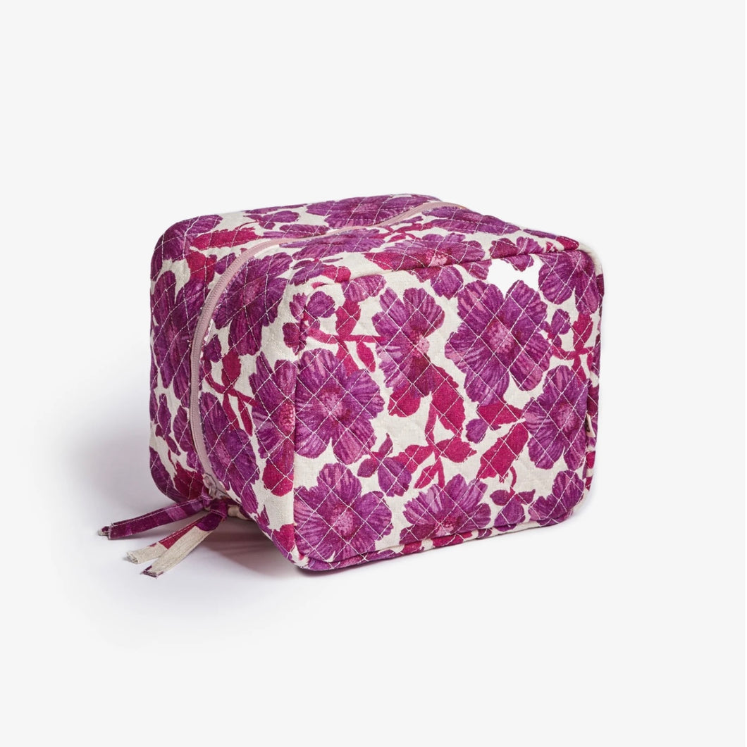 Bonnie & Neil - Leon Lilac Large Toiletry Bag