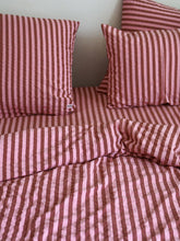 Load image into Gallery viewer, Mosey Me - Sundae Seersucker Standard Pillowcase Set
