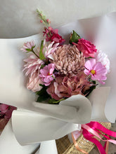 Load image into Gallery viewer, Mother’s Day Bouquet

