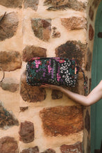 Load image into Gallery viewer, Wandering Folk - Flourish Zip Bag - Clover Large
