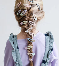 Load image into Gallery viewer, Mimi &amp; Lula - Dreamy Hearts Mini Clic Clacs
