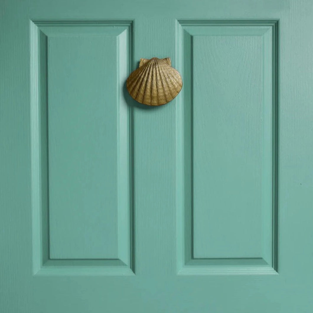 Bonnie & Neil - Door Knocker - Shell