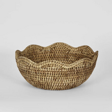 Load image into Gallery viewer, Paume Scallop Bowl - Small
