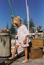 Load image into Gallery viewer, JUNI - Summer House Tee - White
