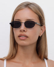 Load image into Gallery viewer, Lu Goldie - Lara Black
