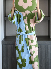 Load image into Gallery viewer, Mosey Me - Flower Bed Quilted Robe
