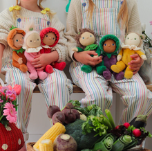 Load image into Gallery viewer, Olli Ella - DINKY DINKUMS HAPPY HARVEST Gene Greens
