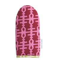 Load image into Gallery viewer, Sage x Clare - Amata Oven Mitt
