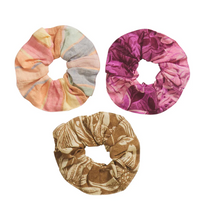 Load image into Gallery viewer, Sage x Clare - Amber Scrunchie Set
