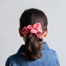 Load image into Gallery viewer, Mimi &amp; Lula - Bandana Scrunchie Red
