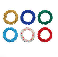 Load image into Gallery viewer, Mimi &amp; Lula - Heartbeam Skinny Scrunchies
