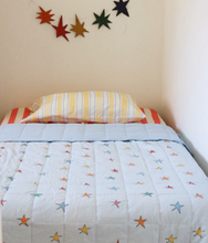Load image into Gallery viewer, Play Linen - Retro Star Quit
