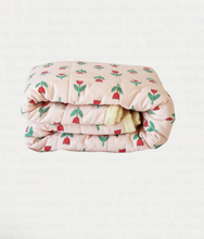 Load image into Gallery viewer, Play Linen - Retro Garden Quilt
