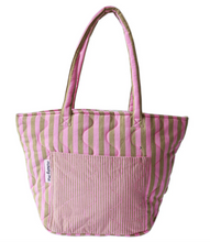 Load image into Gallery viewer, Mosey Mae - Sprout Quilted Bag - Lilac
