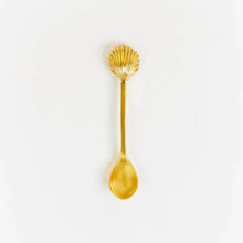 Load image into Gallery viewer, Bonnie &amp; Neil - Shell Teaspoon
