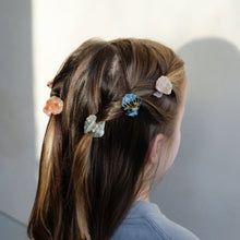 Load image into Gallery viewer, Mimi &amp; Lula - Mini Shell Claw Clips
