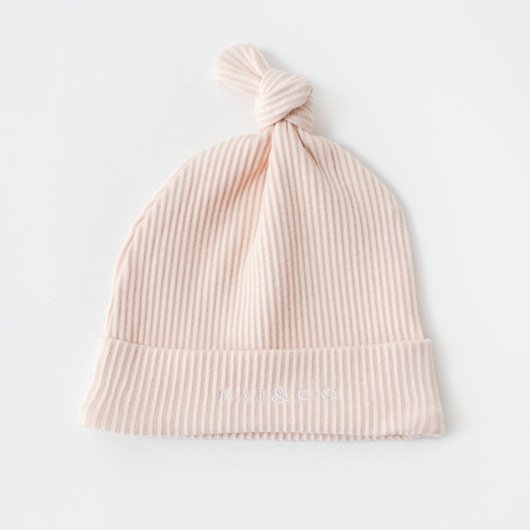 Rai & Co Baby Beanie Ribbed Knotted: Beige