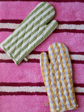 Load image into Gallery viewer, Mosey Me - Mango Seersucker Oven Mitt
