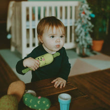 Load image into Gallery viewer, Pretend Play Food Rattle - Green Peapod
