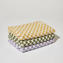 Load image into Gallery viewer, Bath Towel in Yellow Check
