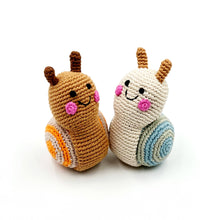 Load image into Gallery viewer, Baby Snail Rattle – Garden-Themed Toy: Natural
