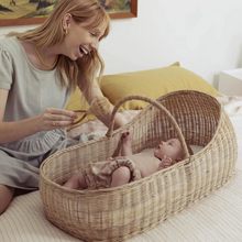 Load image into Gallery viewer, Olli Ella Lyra Moses Basket With Cotton Mattress
